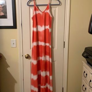 Tie-dye maxi dress